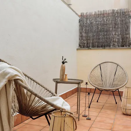 דירה Kabatas - 3 Bedrooms And Patio In Eixample Dreta *